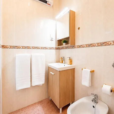 Casa Da Tia Tete -terraco No Centro De Vrsa